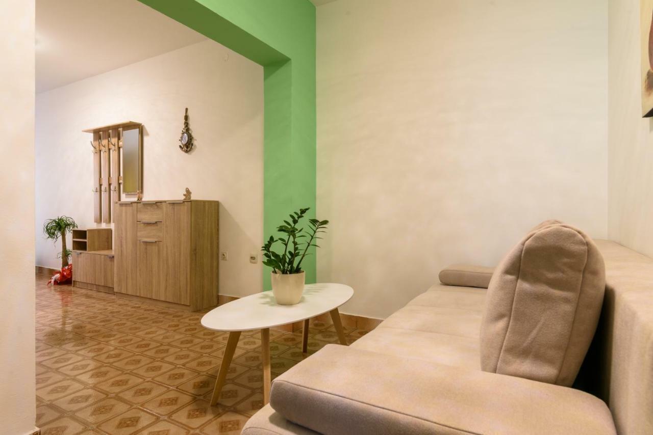 Accommodation Mamut Трогир Экстерьер фото